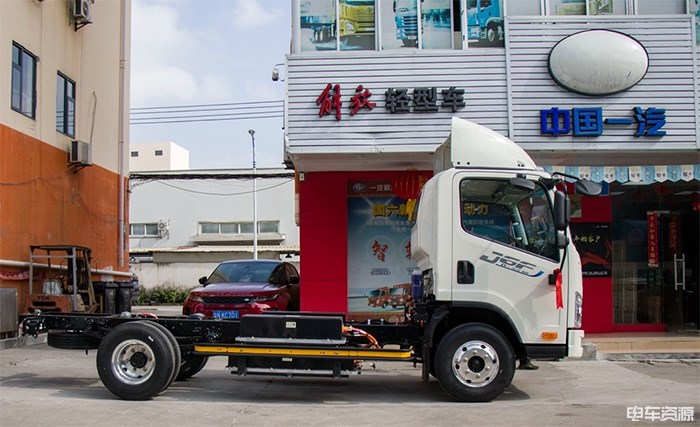 一汽解放領跑成都新能源輕卡市場 解放J6F拿下第一