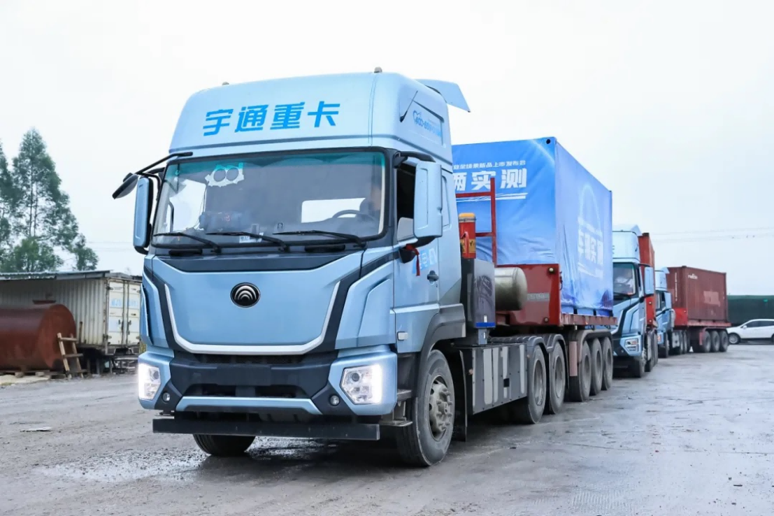 【新聞稿】刷新純電重卡續航新高度，宇通600度純電牽引車新品上市！（原）1386.png
